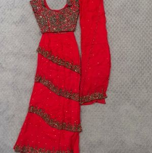 Red lehnga